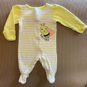 👼3 for $10👼 Wonder Nation Yellow Bee Footed Sleeper. EUC. 0-3M.